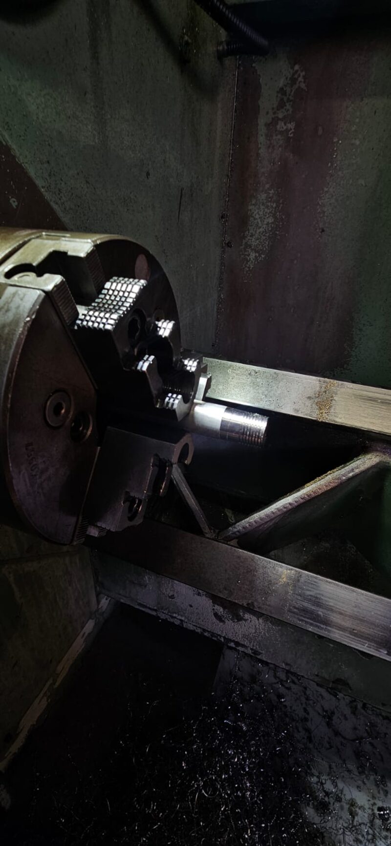 Lathe threads close-up
